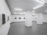 ÜBER NACHT Ausstellungsansicht Fotogalerie Wien