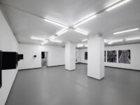 ÜBER NACHT Ausstellungsansicht Fotogalerie Wien