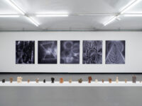 ÜBER NACHT Ausstellungsansicht Fotogalerie Wien