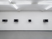 ÜBER NACHT Ausstellungsansicht Fotogalerie Wien