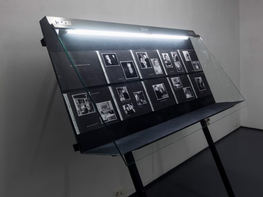 BIOGRAFIE I  Ausstellungsansicht Fotogalerie Wien