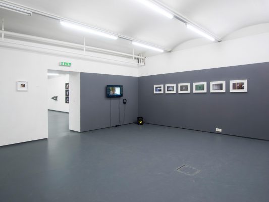 BIOGRAFIE I  Ausstellungsansicht Fotogalerie Wien