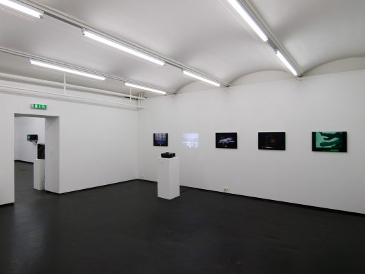 PERFORMANCE II Ausstellungsansicht Fotogalerie Wien