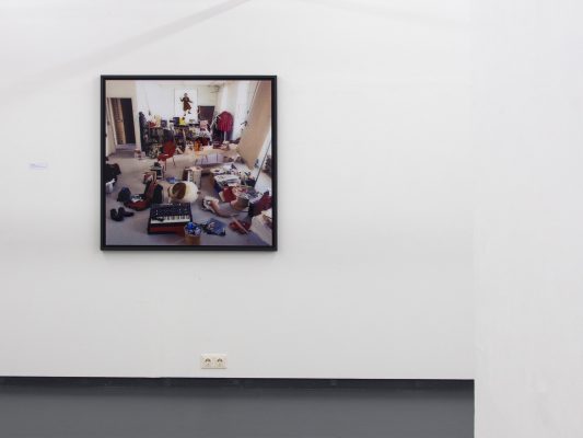 ANEIGNUNG II Ausstellungsansicht Fotogalerie Wien