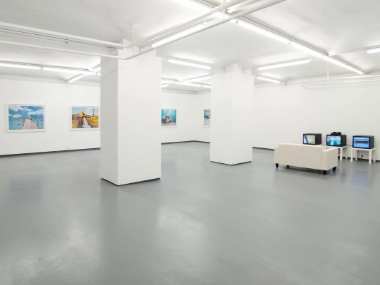 REAL  Ausstellungsansicht Fotogalerie Wien