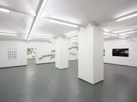 TEXT UND BILD I  Ausstellungsansicht Fotogalerie Wien