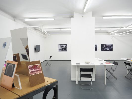 TEXT UND BILD II  Ausstellungsansicht Fotogalerie Wien