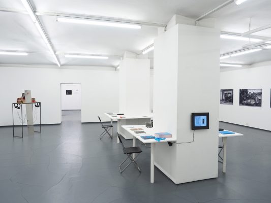 TEXT UND BILD II  Ausstellungsansicht Fotogalerie Wien