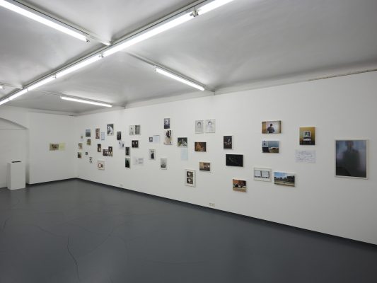 BIOGRAPHIE III - Ausstellungsansicht Fotogalerie Wien