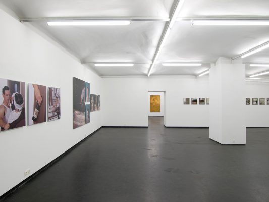 LIEBE III  Ausstellungsansicht Fotogalerie Wien 