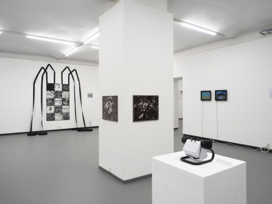 UNWEIT II - Ausstellungsansicht Fotogalerie Wien