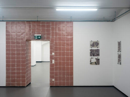 VERLORENE FORM - Ausstellungsansicht Fotogalerie Wien